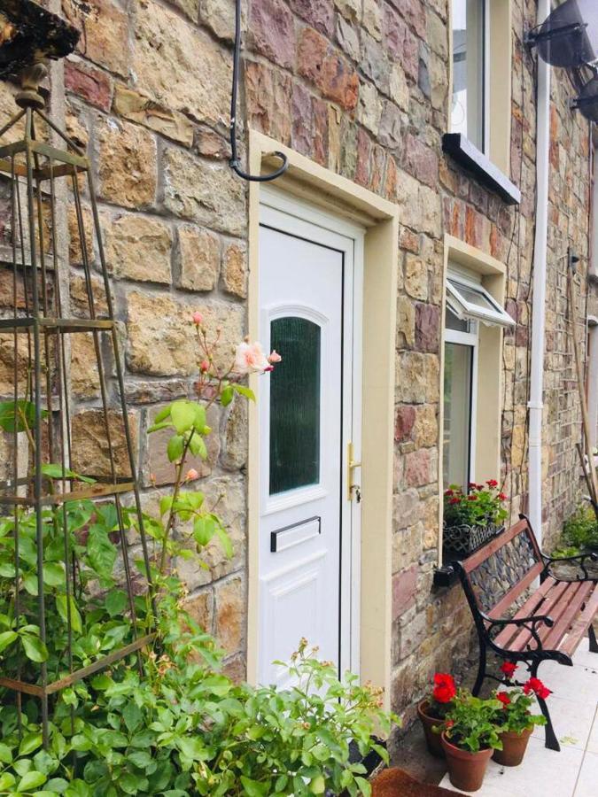 Ty Canol Villa Ystalyfera Bagian luar foto